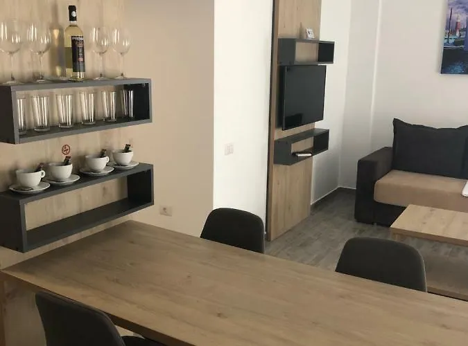 Ella C&c Нэводари