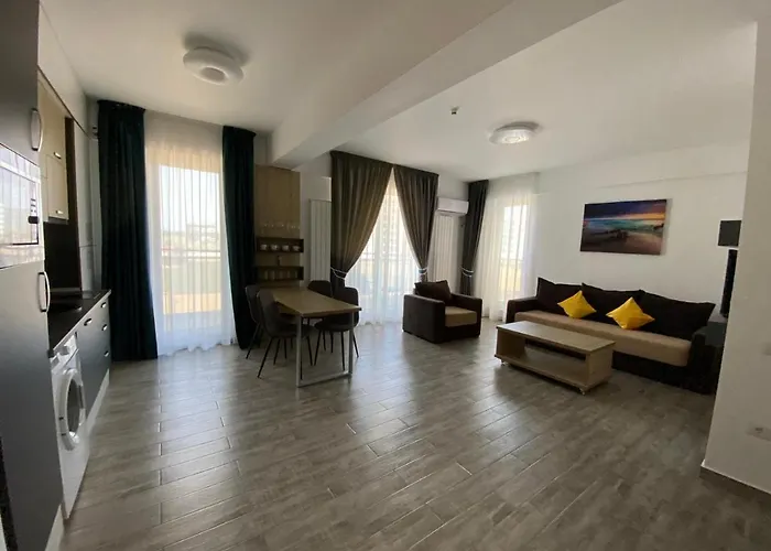 Ella C&c Apartment Navodari