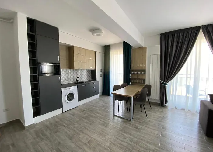 Ella C&c Apartment Navodari